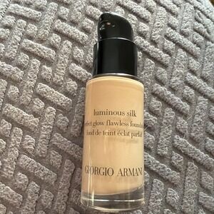 Giorgio Armani Luminous Silk Perfect Glow Flawless Foundation .6floz 18ml Shade6